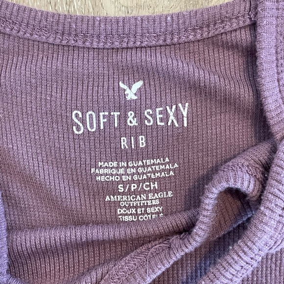 Open shoulder top - Picture 2 of 3